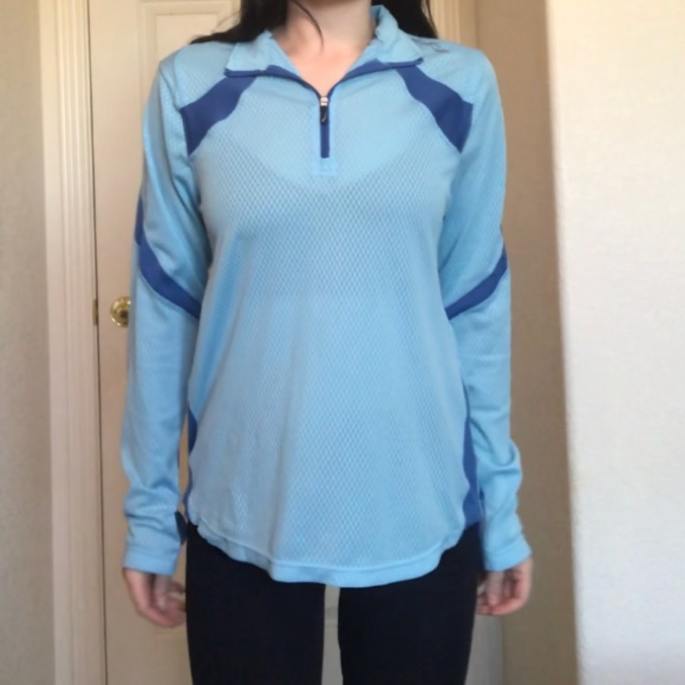 Light athletic pullover - Picture 6 of 7